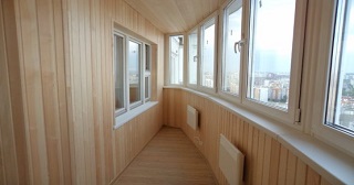 Отделка, остекление, утепление балконов в Чапаевске от 210 руб. м/2.